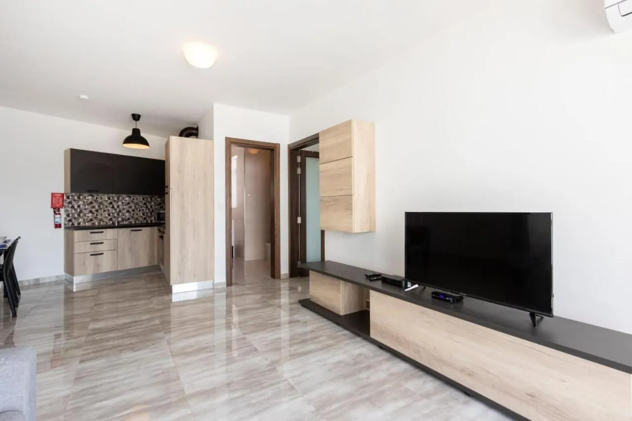 Kalkara - Modern 2 Bedrooms Apt Nb 3 - Happy Rentals Malta