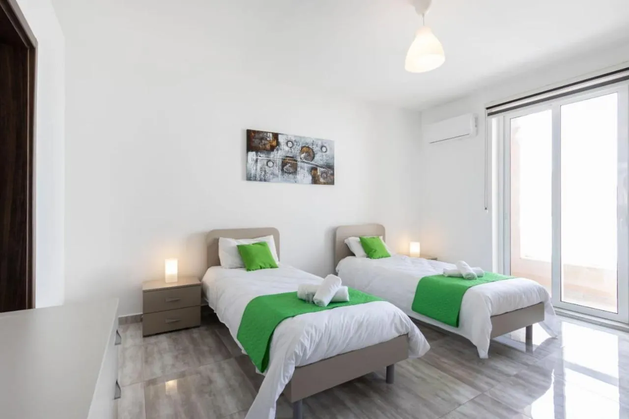 Kalkara - Modern 2 Bedrooms Apt Nb 3 - Happy Rentals Apartment