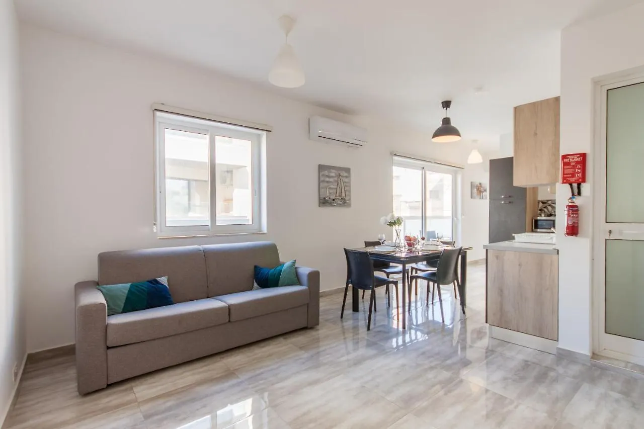 Kalkara - Modern 2 Bedrooms Apt Nb 3 - Happy Rentals