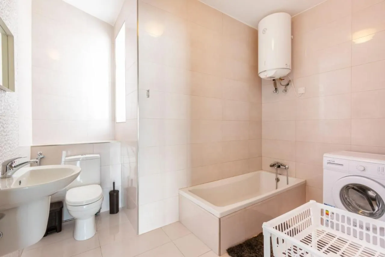 Kalkara - Modern 2 Bedrooms Apt Nb 3 - Happy Rentals
