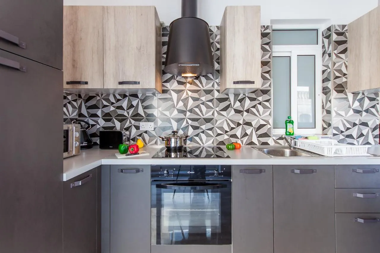 Kalkara - Modern 2 Bedrooms Apt Nb 3 - Happy Rentals Malta