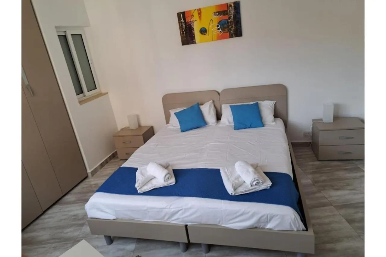 Kalkara - Modern 2 Bedrooms Apt Nb 3 - Happy Rentals